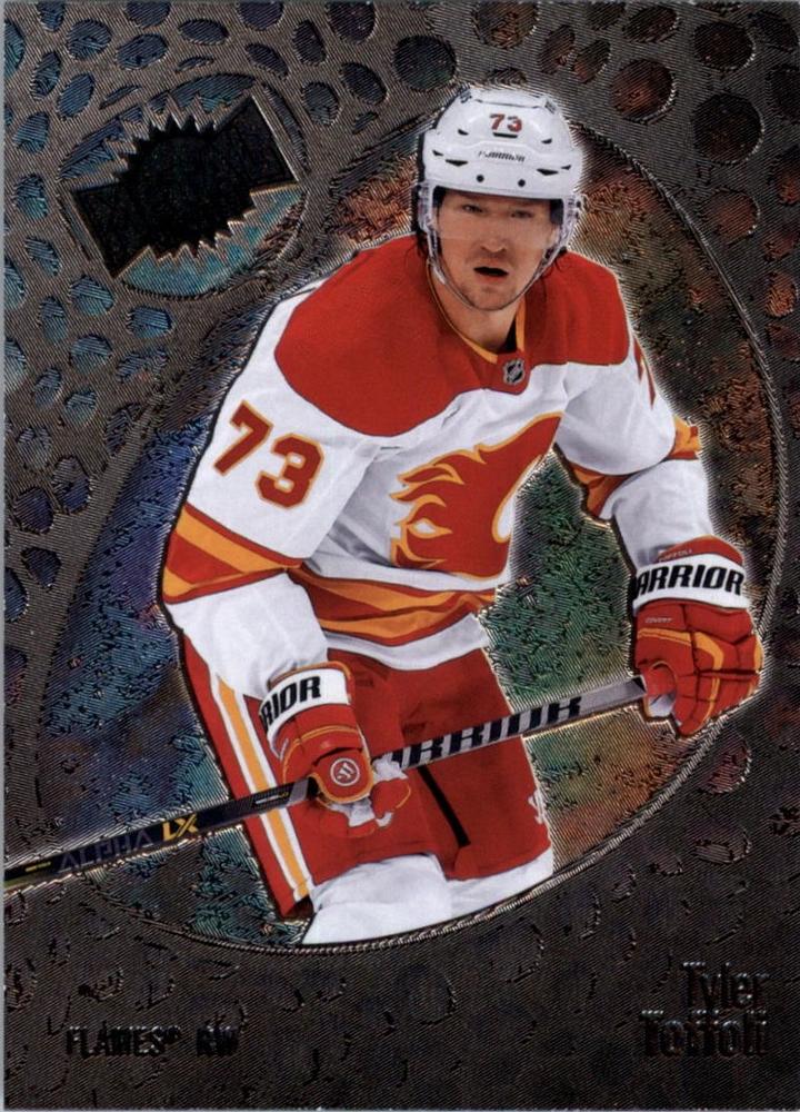 Tyler Toffoli #10 Calgary Flames | 2022-23 SkyBox Metal Universe