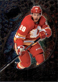 Elias Lindholm #18 Calgary Flames | 2022-23 SkyBox Metal Universe