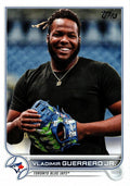 Vladimir Guerrero Jr. #300 Toronto Blue Jays (Black t-shirt) | 2022 Topps