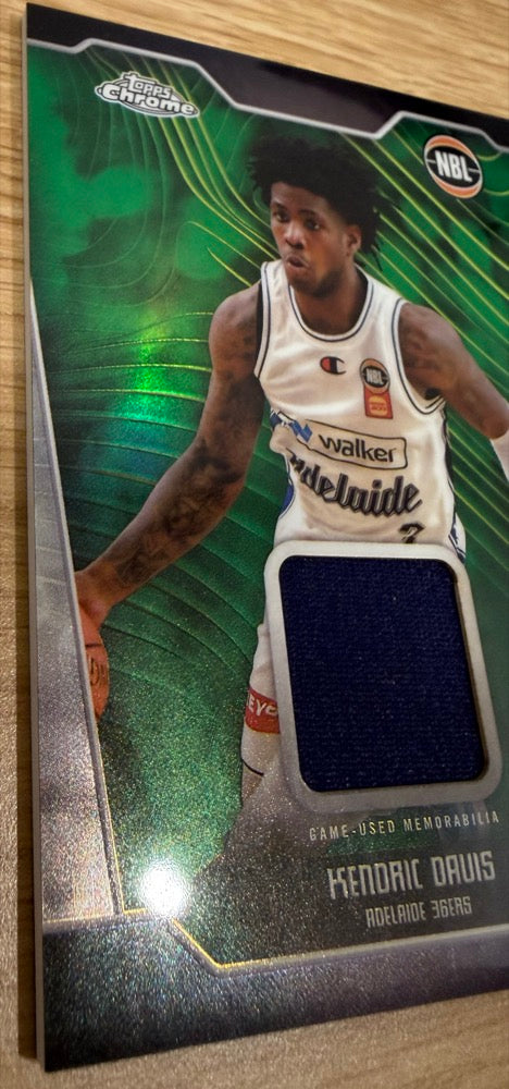Kendric Davis #NR-KD Adelaide 36ers | 2024-25 Topps Chrome NBL Relics JERSEY (angled)